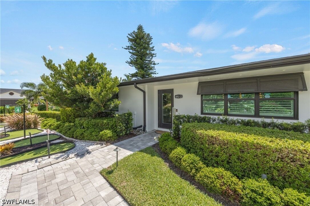 Property Photo: 493 Willet Avenue FL 34108