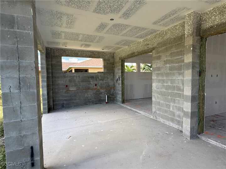 Property Photo:  3307 NW 21st Street  FL 33993 