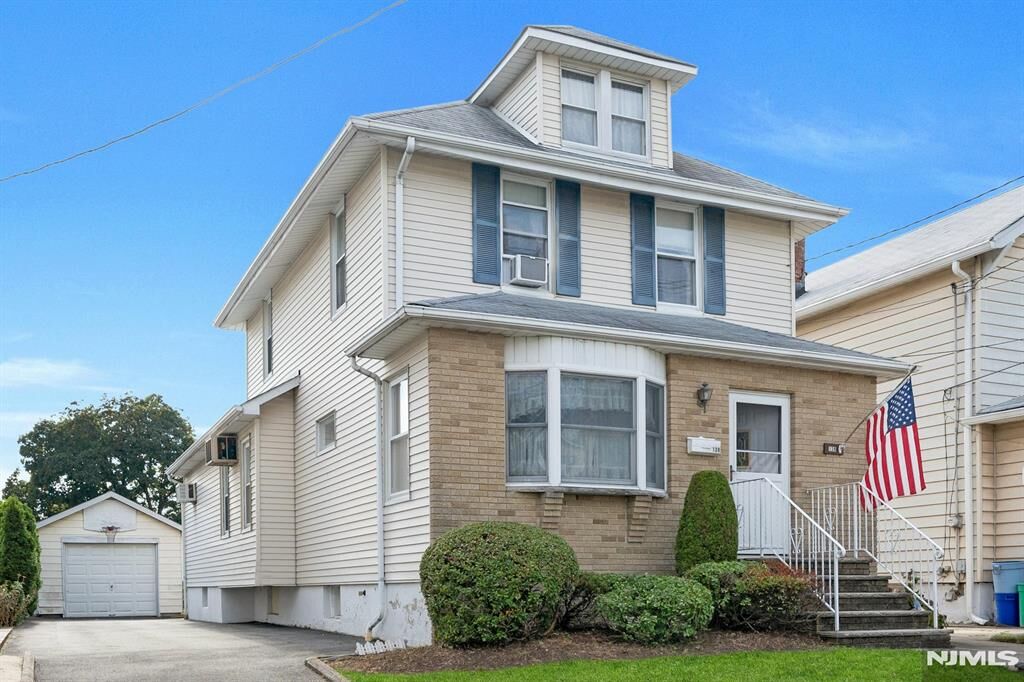 Property Photo:  138 Fern Avenue  NJ 07071 