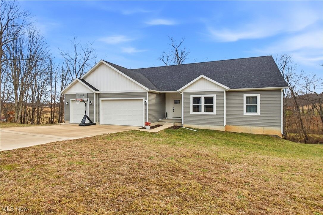 Property Photo:  3010 Corbin Drive  OH 43701 