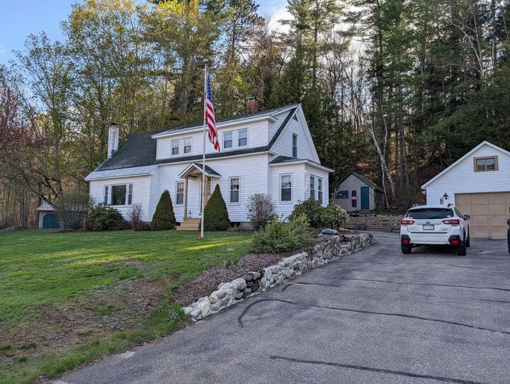 Property Photo:  819 Eastside Road  NH 03262 