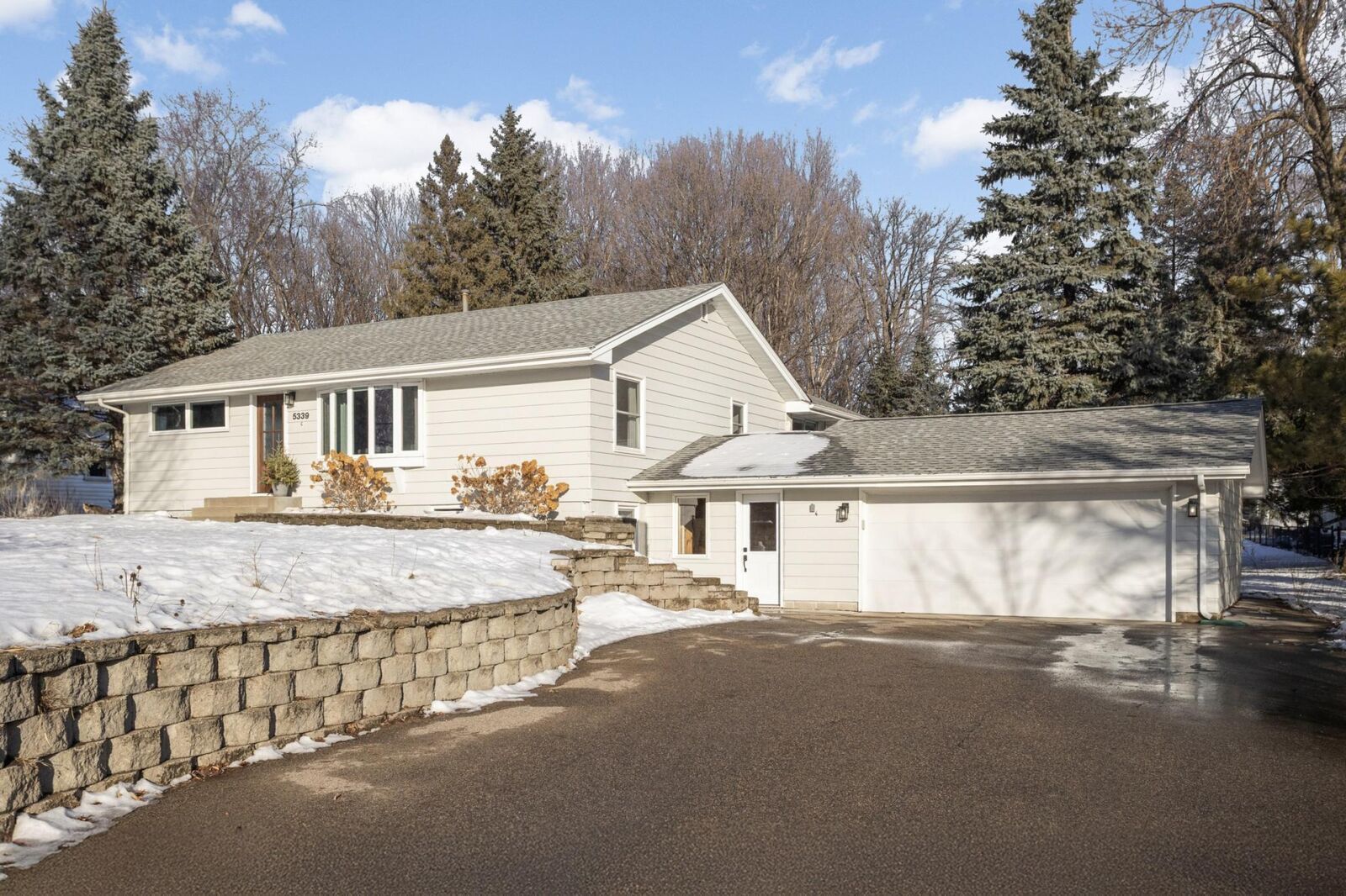 Property Photo:  5339 Manitou Road  MN 55331 