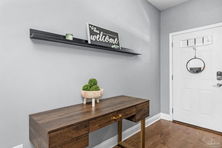 Property Photo:  2269 Tom St  FL 32566 