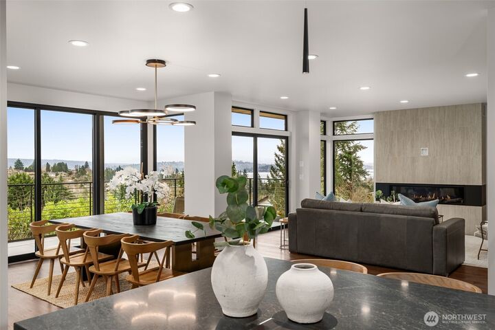 Property Photo: 6038 50th Avenue NE A WA 98115