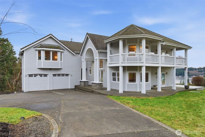 Property Photo:  457 E Victor Road  WA 98528 