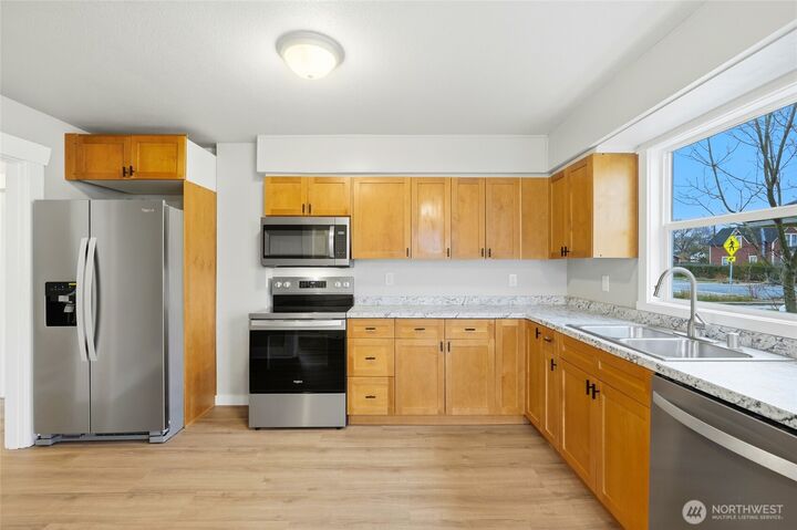 Property Photo:  1524  2nd Street  WA 98270 