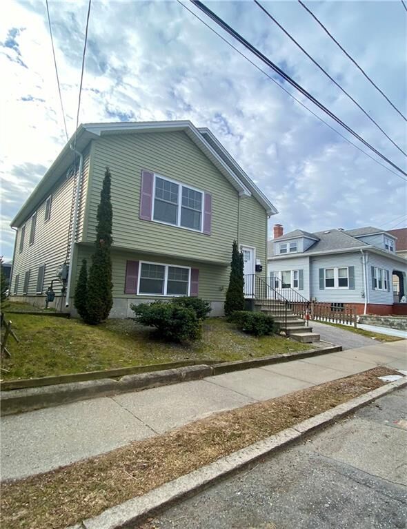 Property Photo:  108 Roosevelt Street  RI 02909 