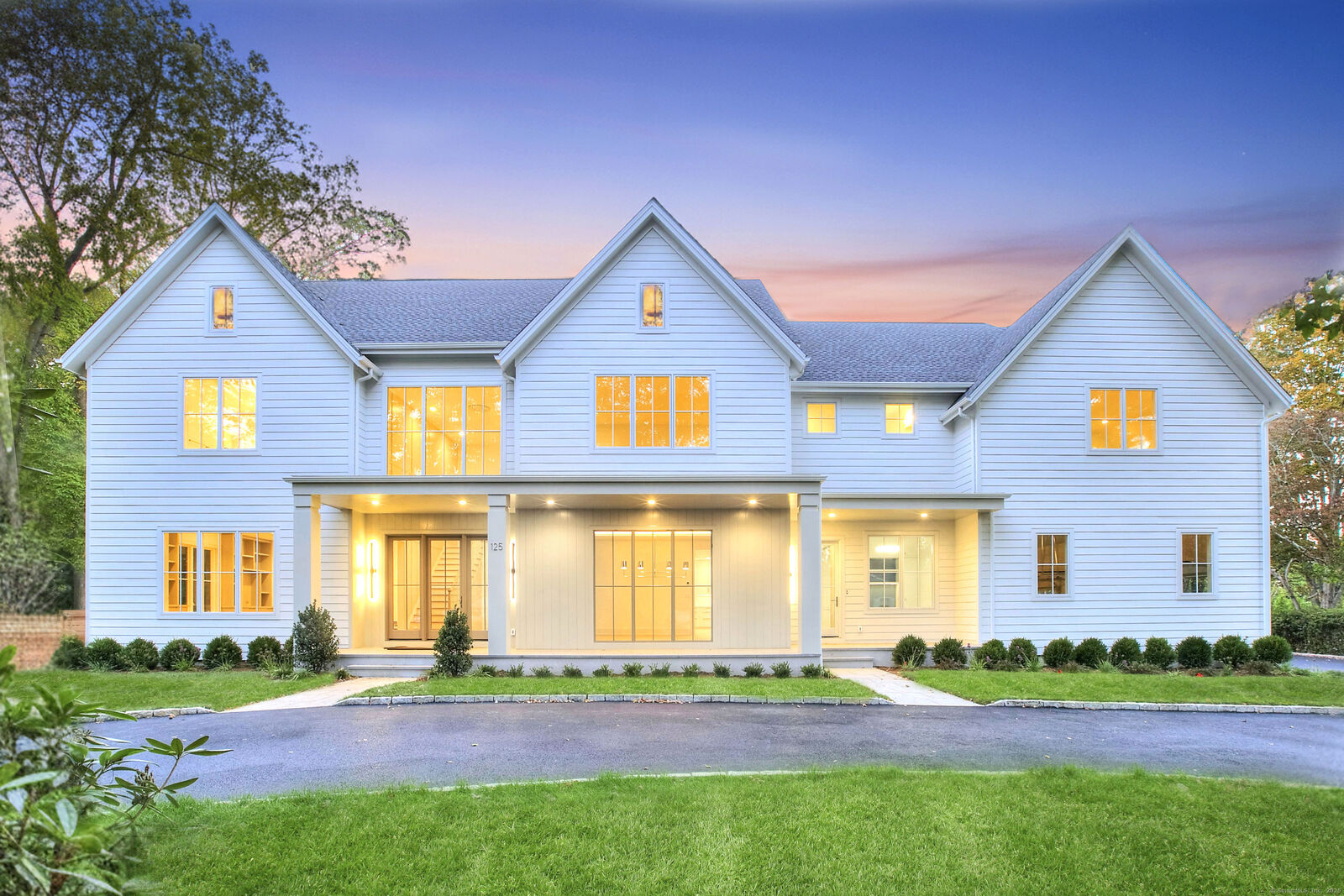 Property Photo:  125 Old Road  CT 06880 