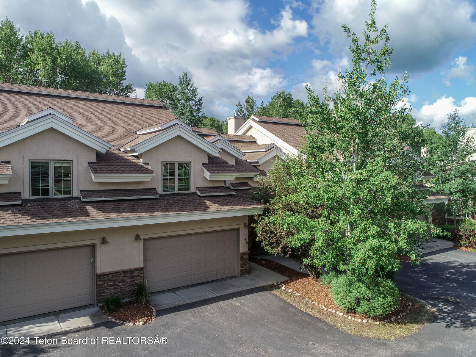 Property Photo:  129 Cobble Creek Lane  ID 83422 