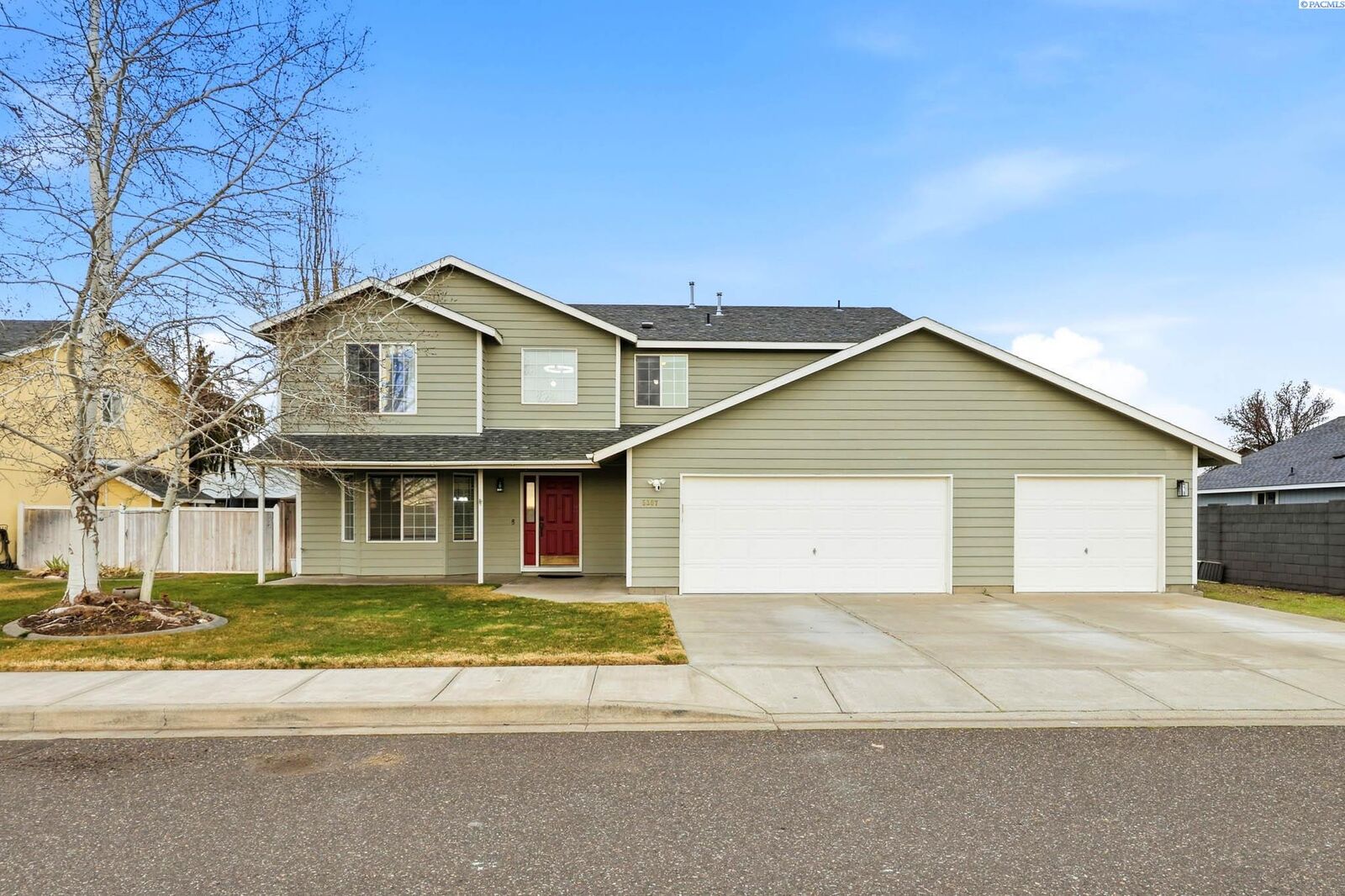 Property Photo:  5307 Flores Ln  WA 99301 