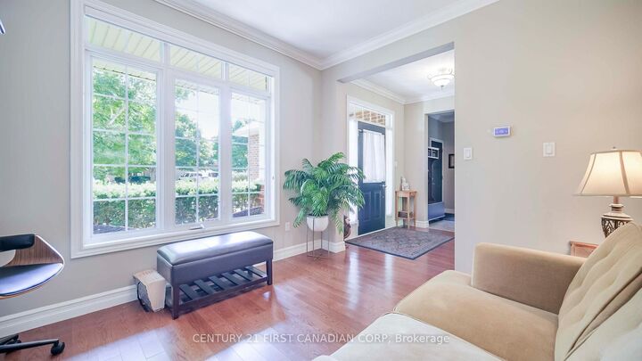 Property Photo:  327 Richmeadow Road  ON N6H 5T2 