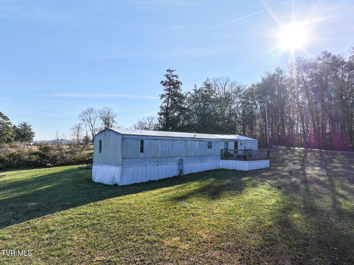 Property Photo:  1824 Elmer Hayes Road  TN 37818 