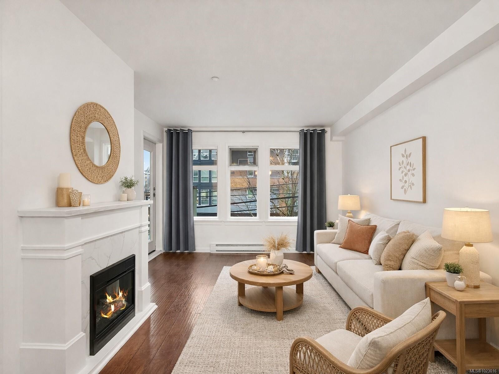 Property Photo:  663 Goldstream Ave 308  BC V9B 2W9 