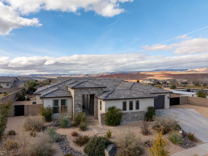 Property Photo:  277 N Black Canyon Ave  UT 84780 