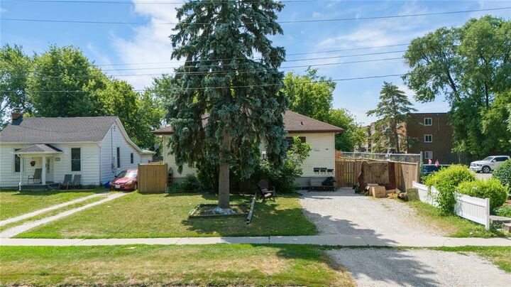 Property Photo: 863 Devine Street ON N7T 1X3