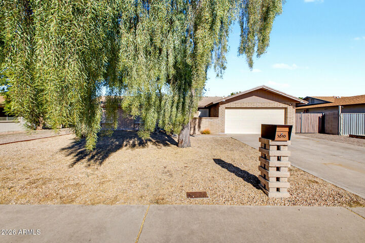Property Photo:  3810 W Campo Bello Drive  AZ 85308 