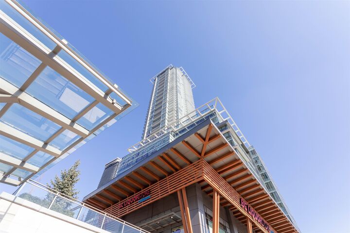 Property Photo:  4485 Skyline Drive 1806  BC V5C 0J2 