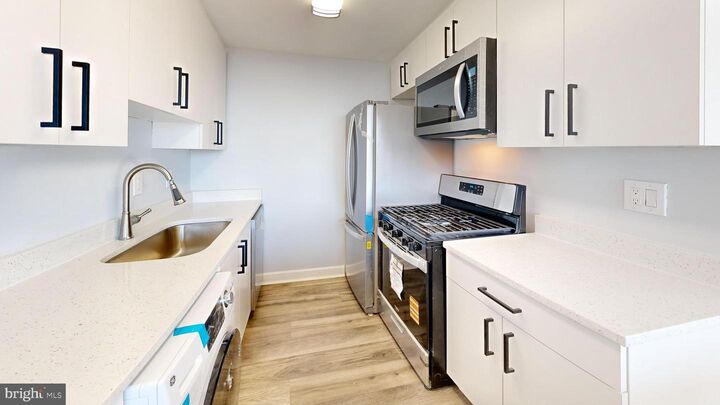 Property Photo: 4600 Duke Street 600 VA 22304