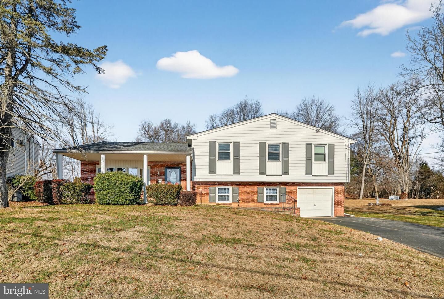 Property Photo:  2360 Clearview Lane  PA 19014 