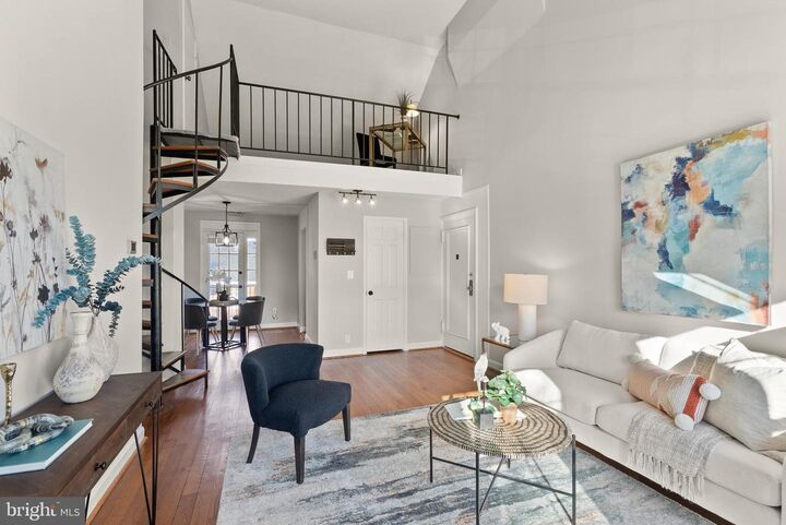 Property Photo:  3046 S Abingdon Street C1  VA 22206 