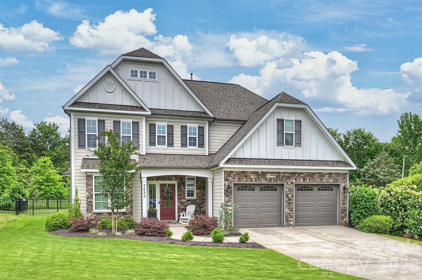Property Photo: 2625 Rea Pond Court NC 28226