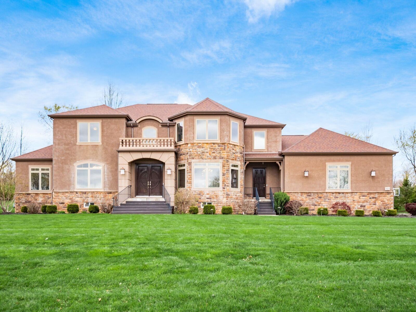 Property Photo:  7028 Corazon Drive  OH 43016 