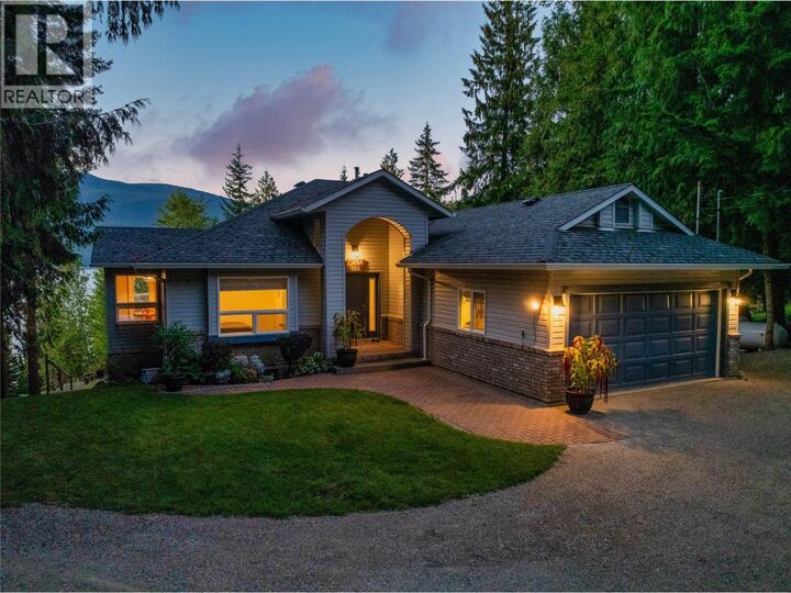 Property Photo:  4283 Eagle Bay Road  BC V0E 1T0 