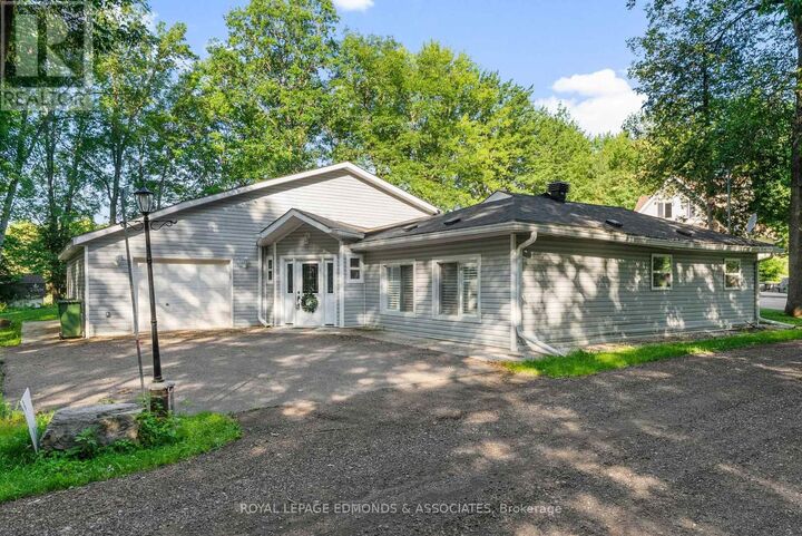 731 Francie Lane — photo 1