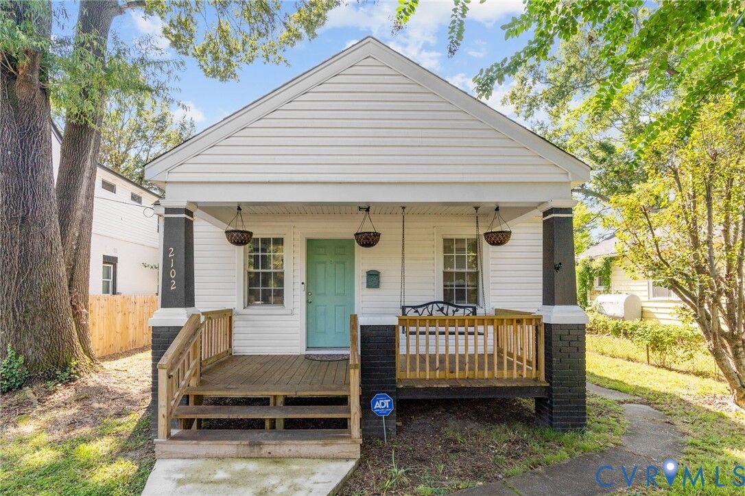 Property Photo:  2102 Harwood Street  VA 23224 
