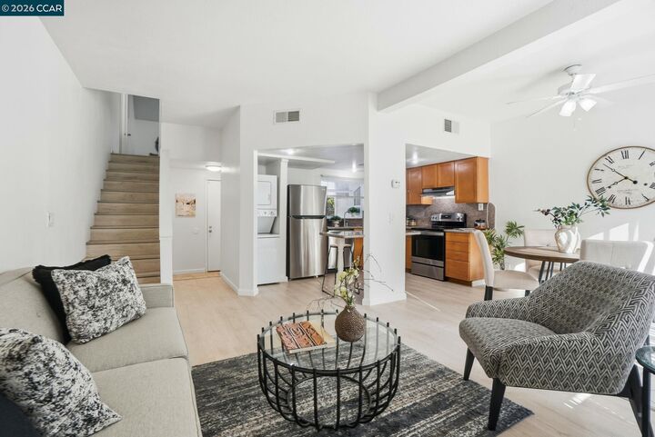 Property Photo:  1255 Detroit Ave 3  CA 94520 