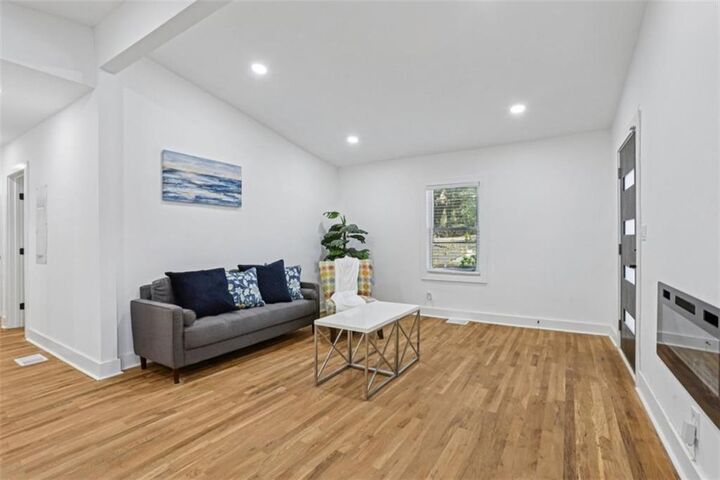 Property Photo:  858 Hall Street  GA 30318 