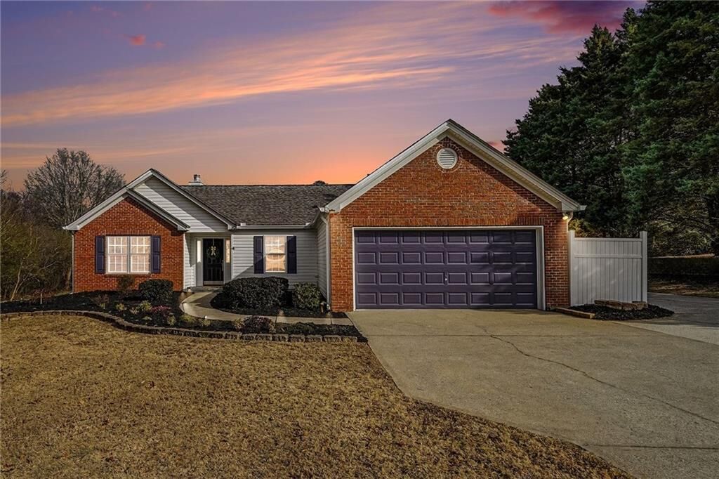 Property Photo:  8195 River Hill Commons Drive  GA 30107 