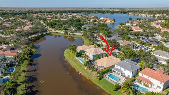 Property Photo:  1012 Fairfield Meadows Dr  FL 33327 