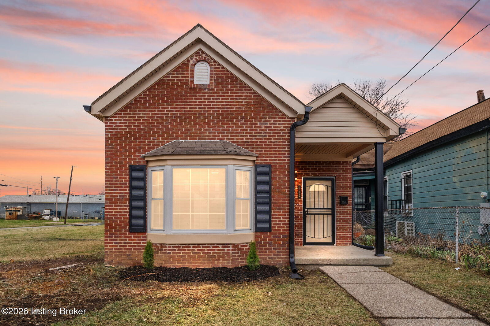 Property Photo:  322 E Breckinridge St  KY 40203 