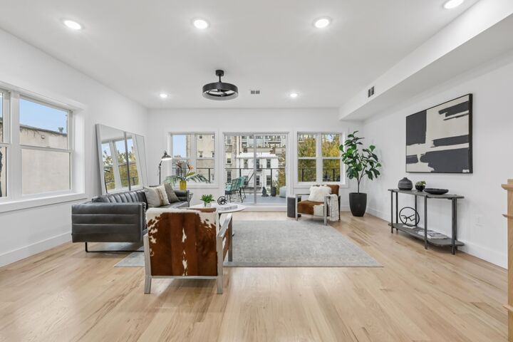 Property Photo:  78 Beacon Ave 2  NJ 07306 