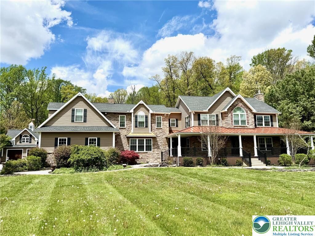 Property Photo:  284 Walker Road  PA 18062 