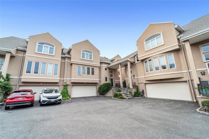 Property Photo:  205 Erie Court  NY 10968 