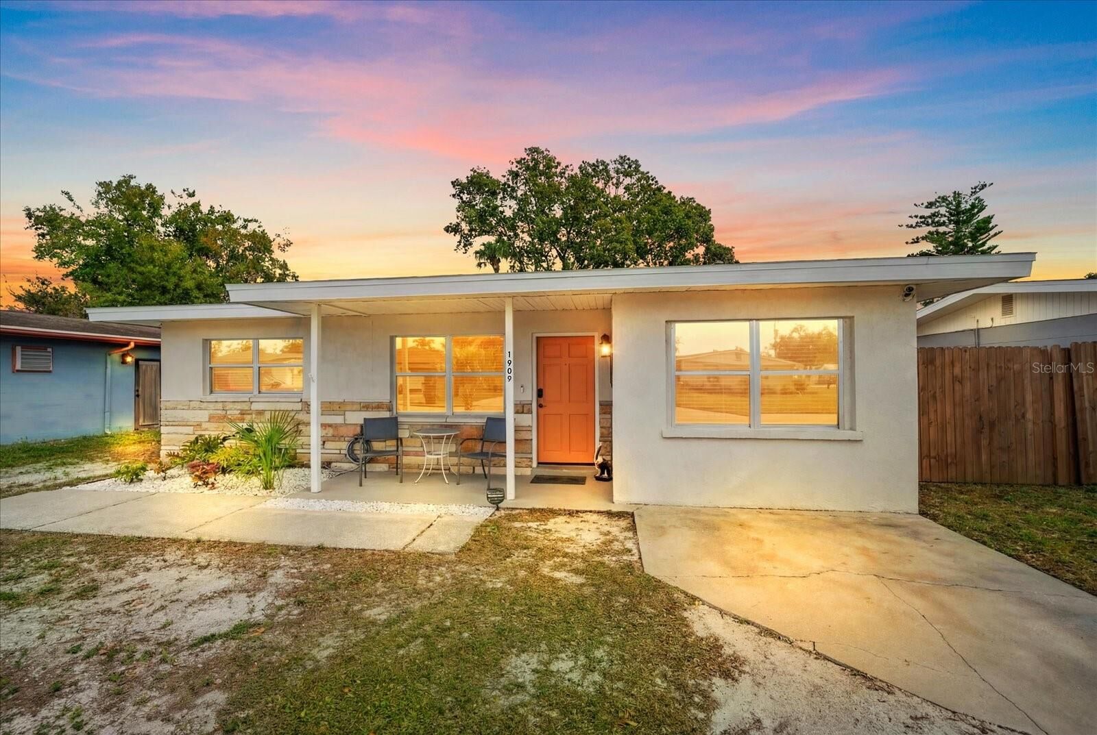 Property Photo:  1909 27th Street W  FL 34205 