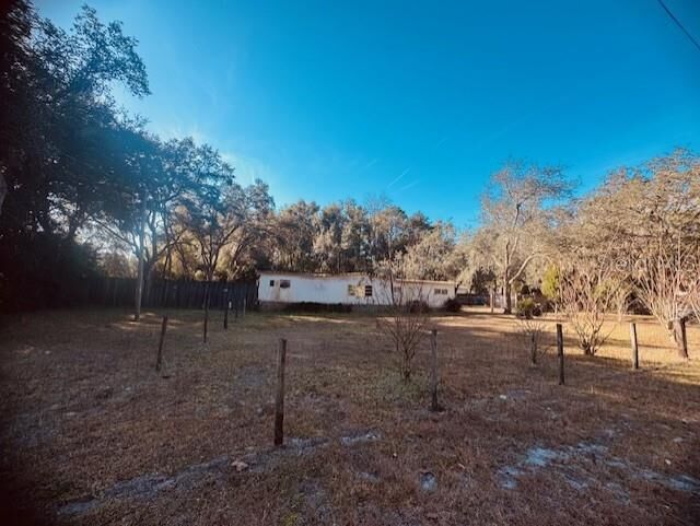 Property Photo:  4639 Cr 690  FL 33597 