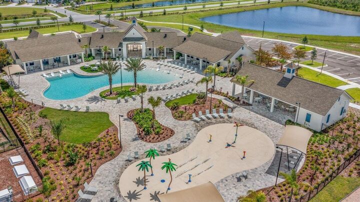 Property Photo:  38 Hulett Woods Road  FL 32137 