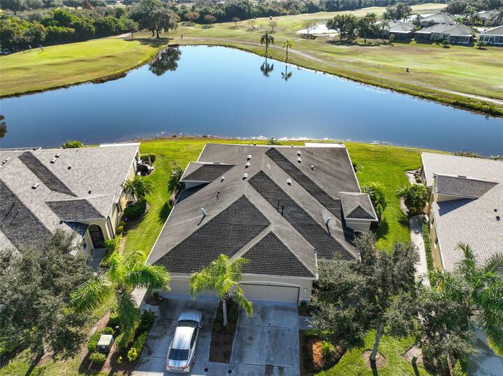 Property Photo:  964 Pembroke Point Way  FL 33573 