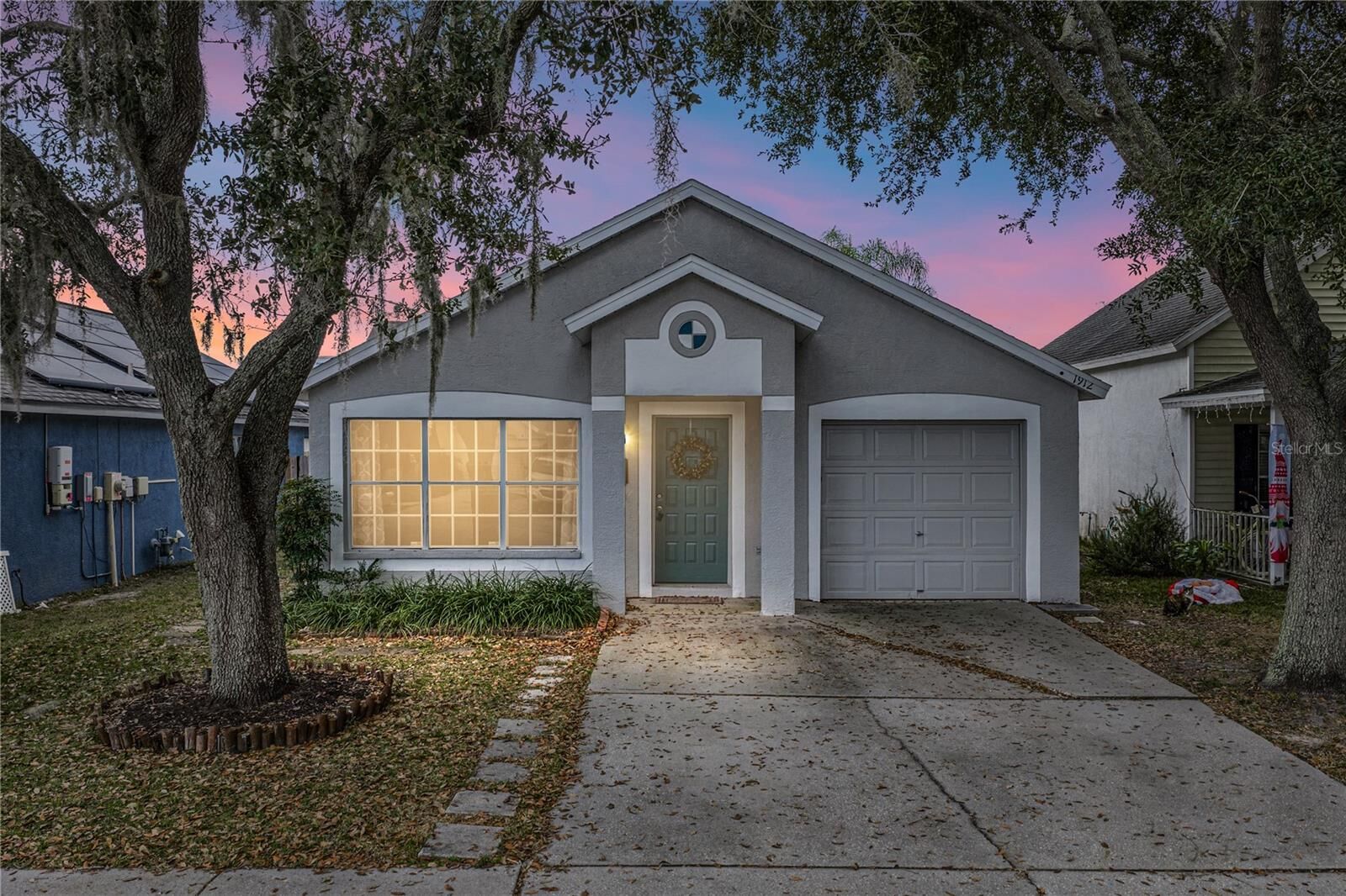 Property Photo:  1912 Falling Star Lane  FL 33549 