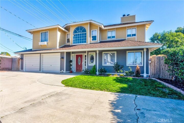 Property Photo:  10646 Scott  CA 90603 