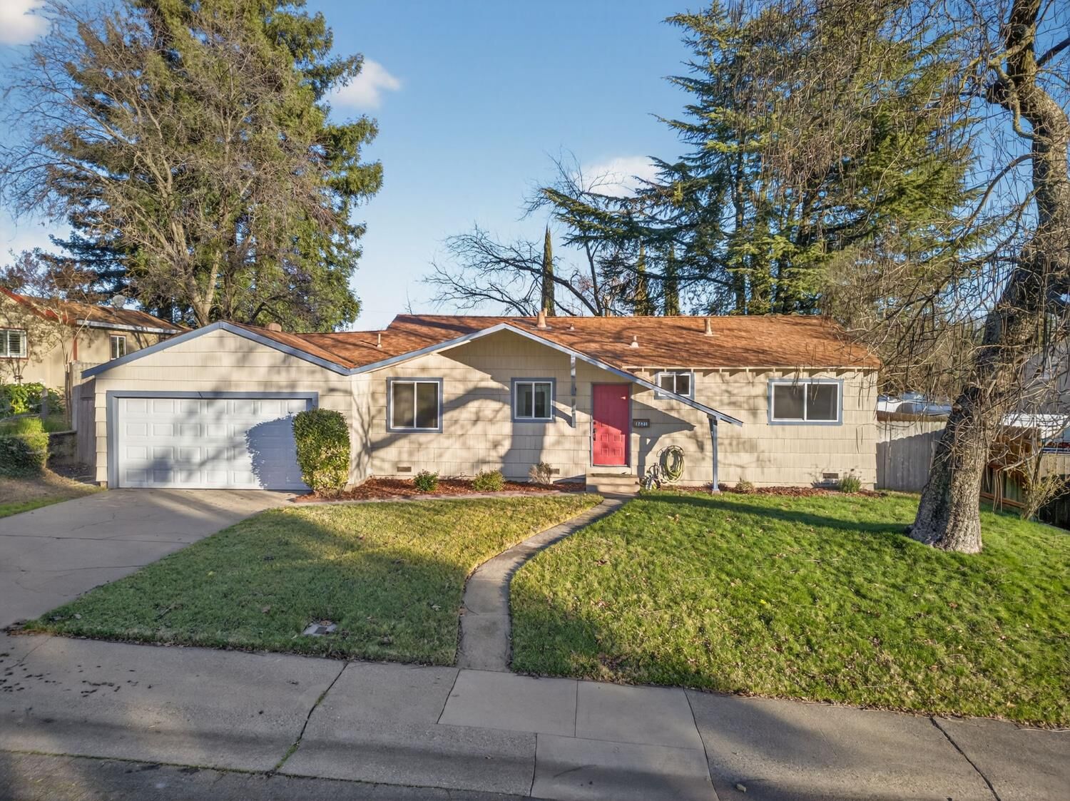 Property Photo:  8631 Posadera Avenue  CA 95662 