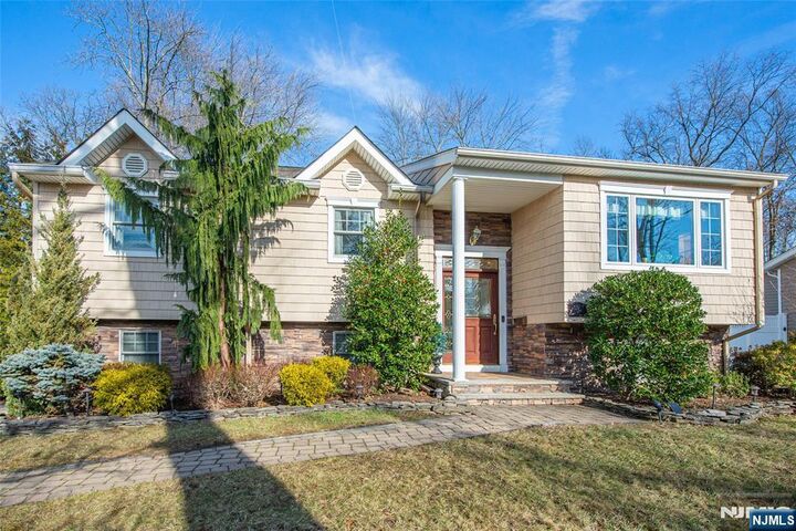 Property Photo:  3 Springdale Road  NJ 07006 