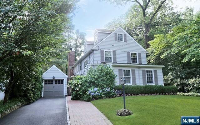 Property Photo:  10 Orchard Place  NJ 07670 