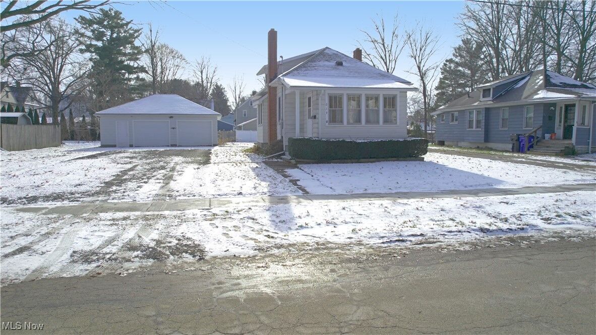 Property Photo:  219 W Central Avenue  OH 44266 