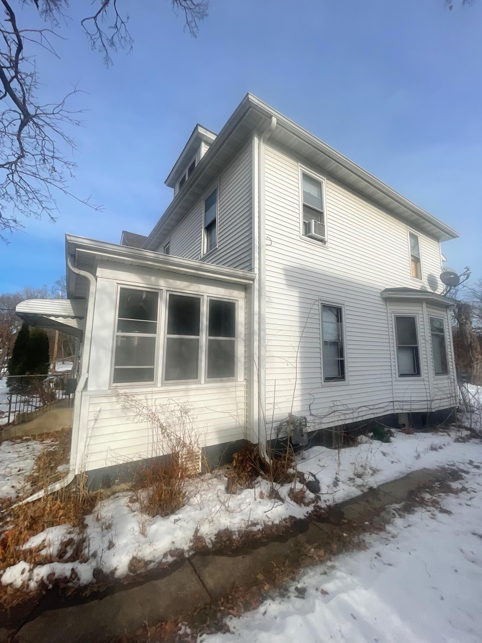 Property Photo: 1322 Fremont Avenue N MN 55411
