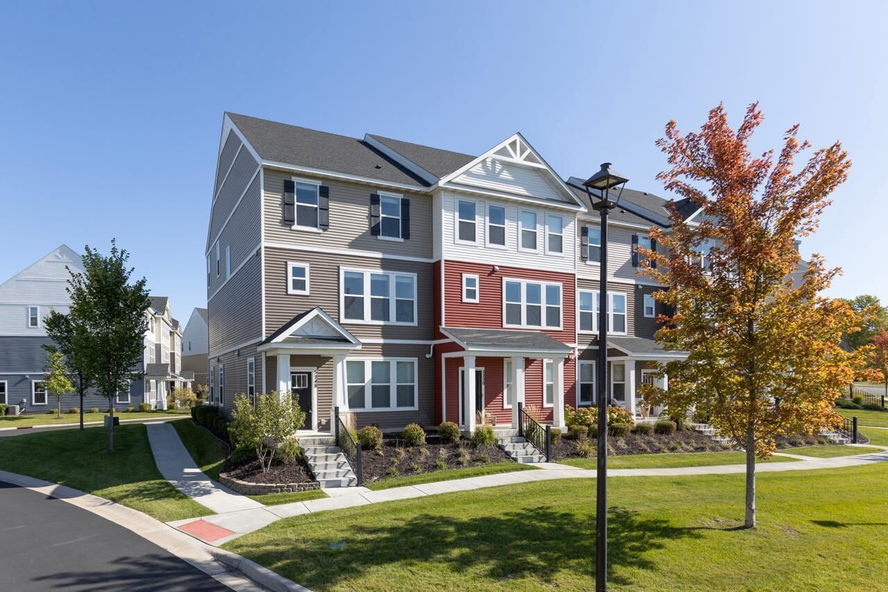 Property Photo:  5248 Hampton Street NE  MN 55372 