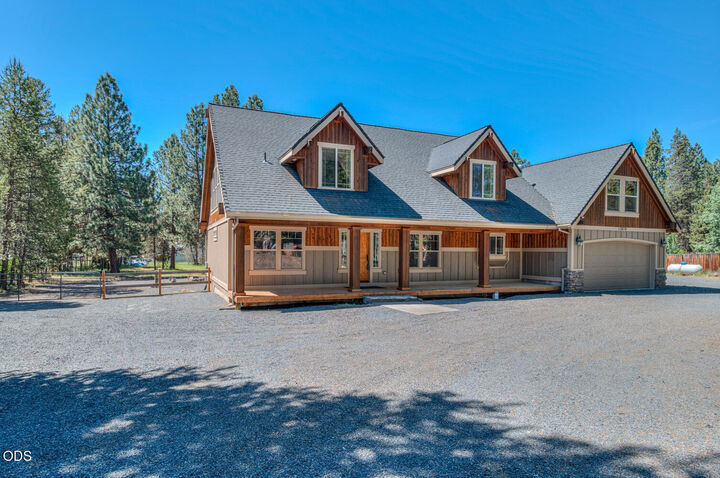 Property Photo:  17879 Kodiak Lane  OR 97707 